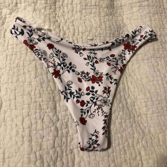 CLEARANCE SHEIN Cheeky High Cut White Floral Reversible S Bikini Bottom - Picture 3 of 4